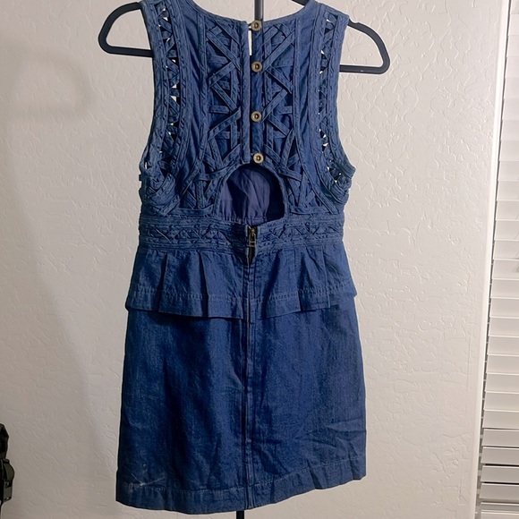 Free People New Romantics Soft Denim Highland Mini Dress  Cut Out Back Size 2 - Picture 4 of 16